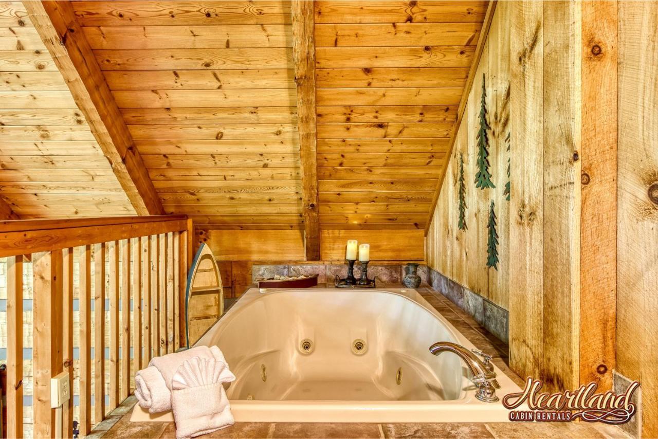 Cozy Mountain Hideaway Villa Gatlinburg Exterior photo